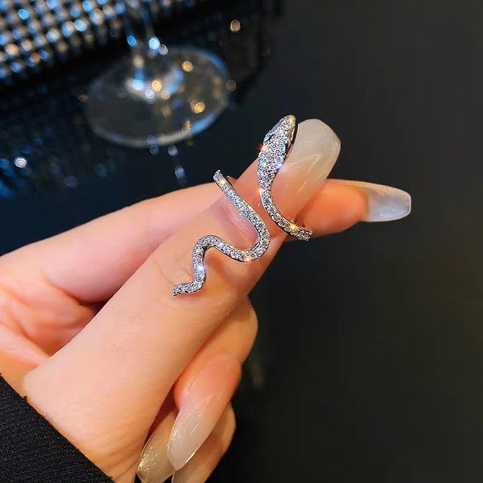 Wholesale Fashionable and versatile high-end ring, female niche design, personalized and open mouth index finger