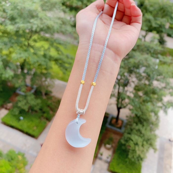 Wholesale Natural silver stone pendant necklace crescent