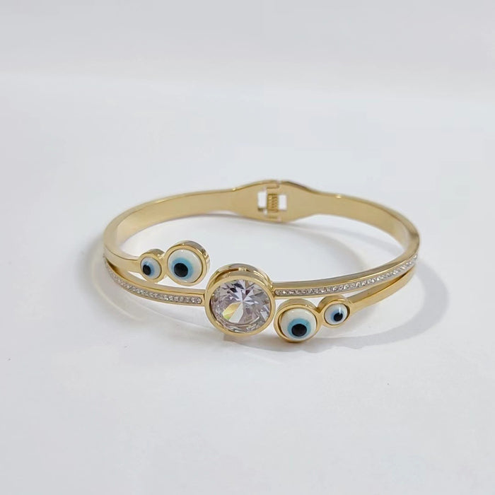 Wholesale Titanium steel color-preserving bracelet with diamond setting