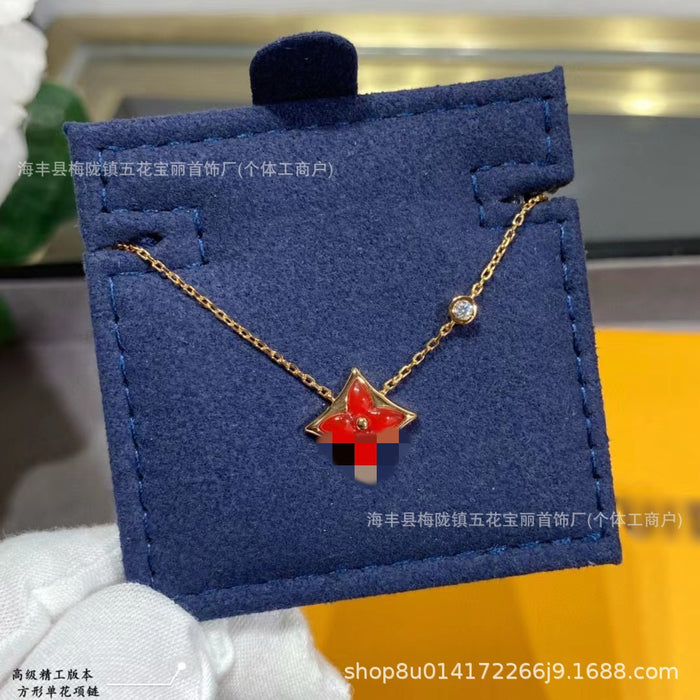 Wholesale White Beimu necklace with diamond shaped circular collarbone chain
