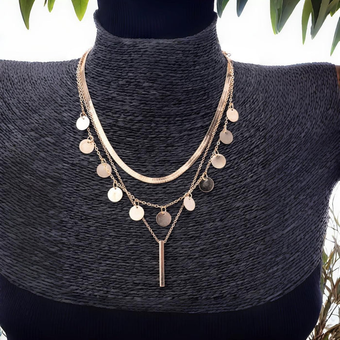 Wholesale Triple layered necklace round piece, light luxury, niche design, collarbone chain, high-end minimalist necklace