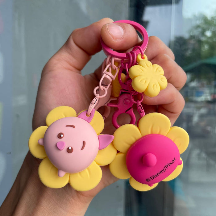 Wholesale Rotating keychain, cute doll bag pendant, hanging decoration, car keychain, smiling face style