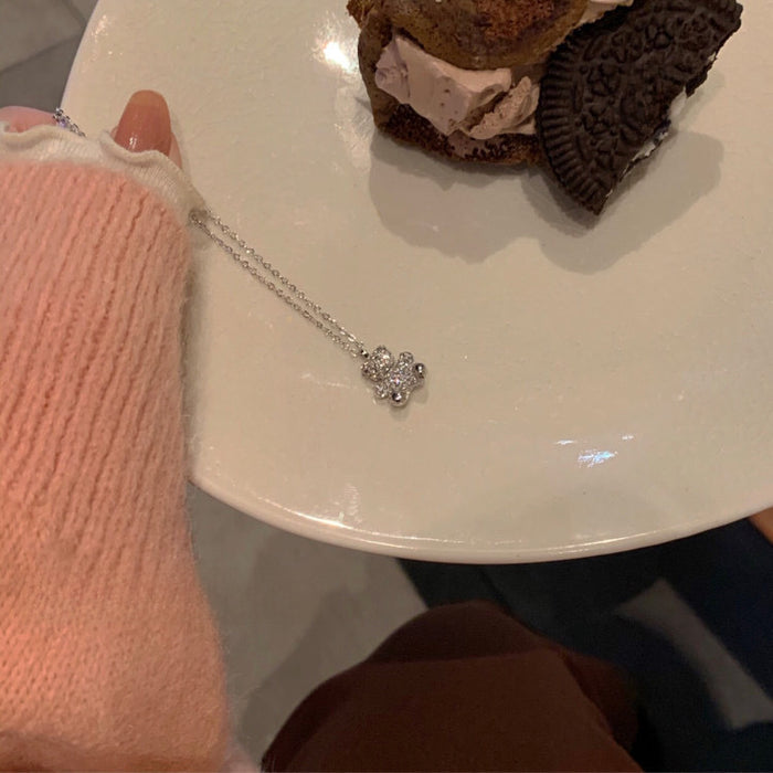 Wholesale New Little Bear Necklace with Light Luxury and Niche Design, Neck Chain Accessory Pendant