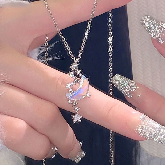 Wholesale Cold Style Female Niche Butterfly Clavicle Chain Pendant