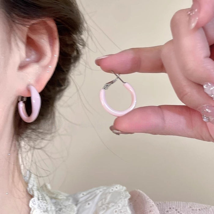 Wholesale Earrings with niche design, simple earrings, travel atmosphere, fashionable earrings