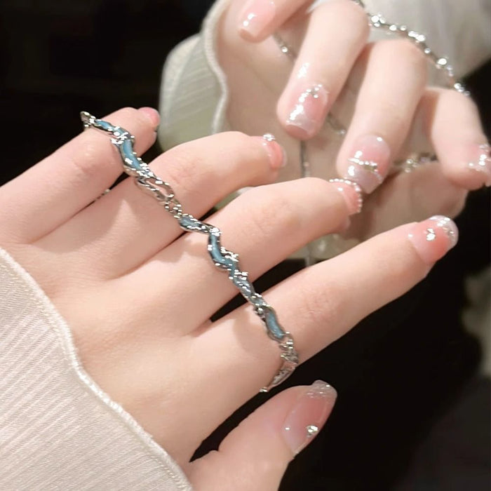 Wholesale Bracelet design with a touch of luxury, niche and exquisite jewelry gift