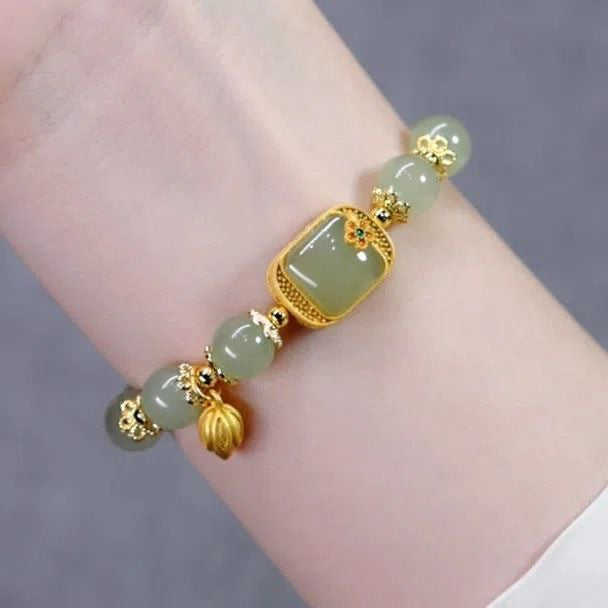 Wholesale Bu Bu Sheng Lian Fang Tang Lian Peng Bracelet with a niche design