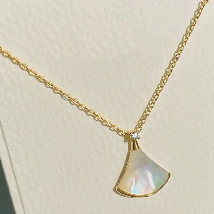 Wholesale Fan shaped titanium steel diamond inlaid necklace sweater collarbone chain