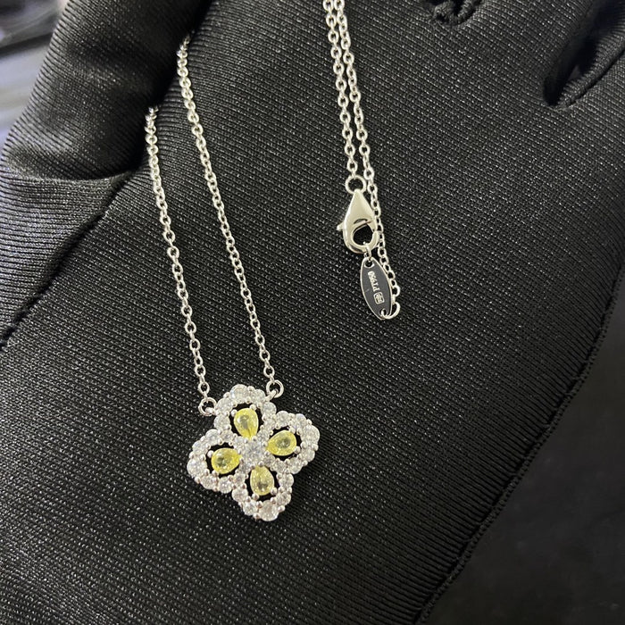 Wholesale Four leaf clover necklace with high-end feel, full diamond flower shaped collarbone chain