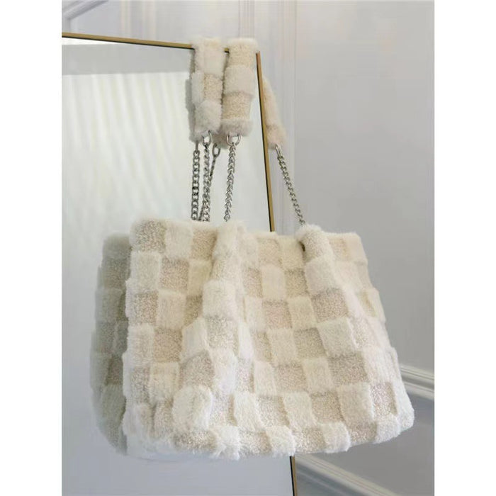 Wholesale Milky White Large Capacity Plush Shoulder Bag JDC-SD-DRS010