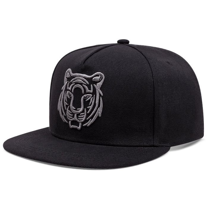 Wholesale Fashionable animal embroidery flat brimmed hat, sun hat with adjustable duckbill cap, baseball cap