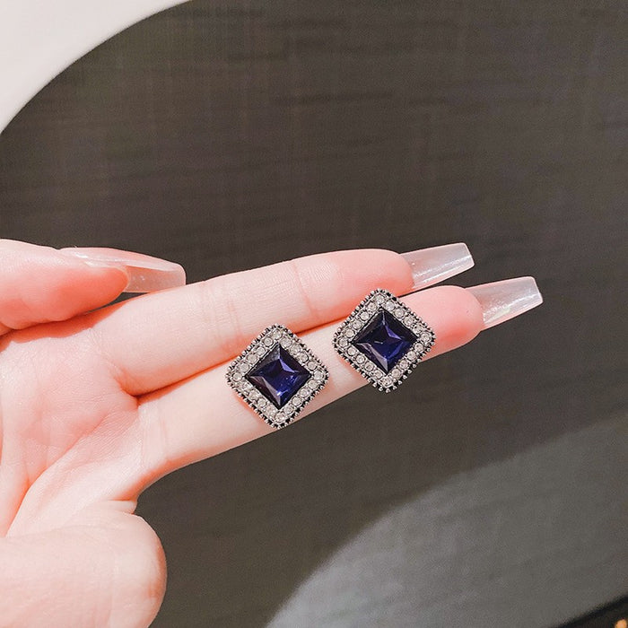Wholesale Silver Needle Fashion Blue Crystal Square Simple temperament Personality Diamond Square Earnail Wholesale