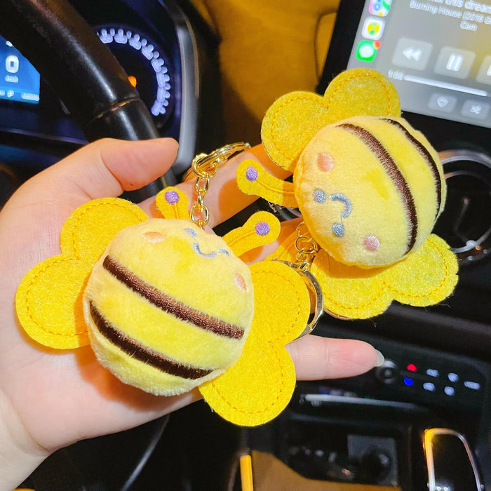Wholesale Cartoon plush doll keychain cute bee key doll pendant clothing bag accessories