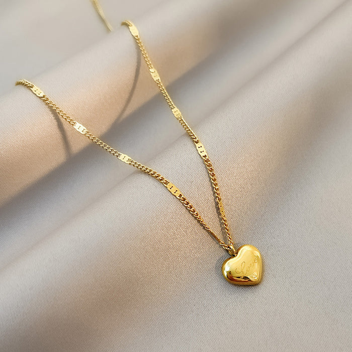 Wholesale Love necklace, simple temperament, light luxury necklace, peach heart collarbone chain, necklace accessories