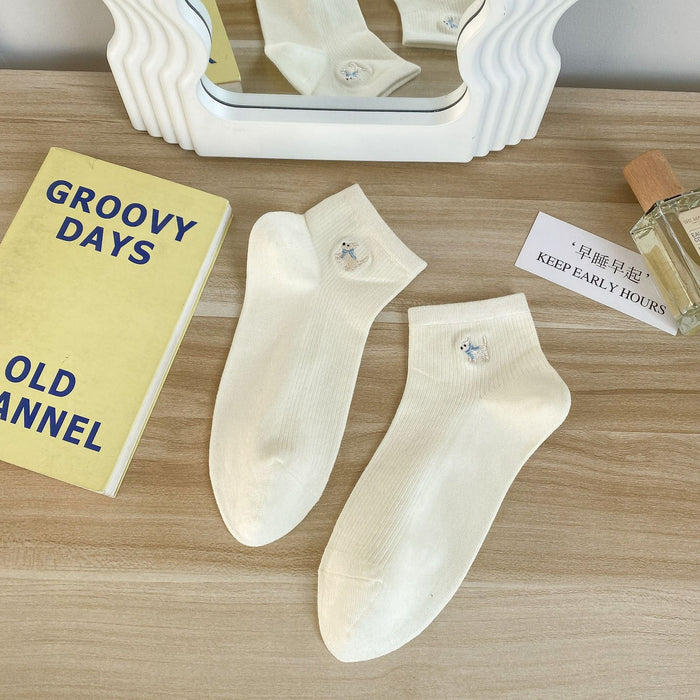Wholesale Embroidered short tube socks, mesh thin cotton socks, sweat absorbing, breathable, simple cartoon short socks