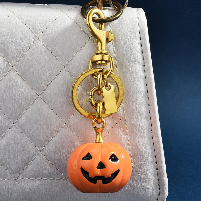 Wholesale  Resin Ghost Pumpkin Pendant Keychain Glow In The Dark Bag Charm Fashion Accessory