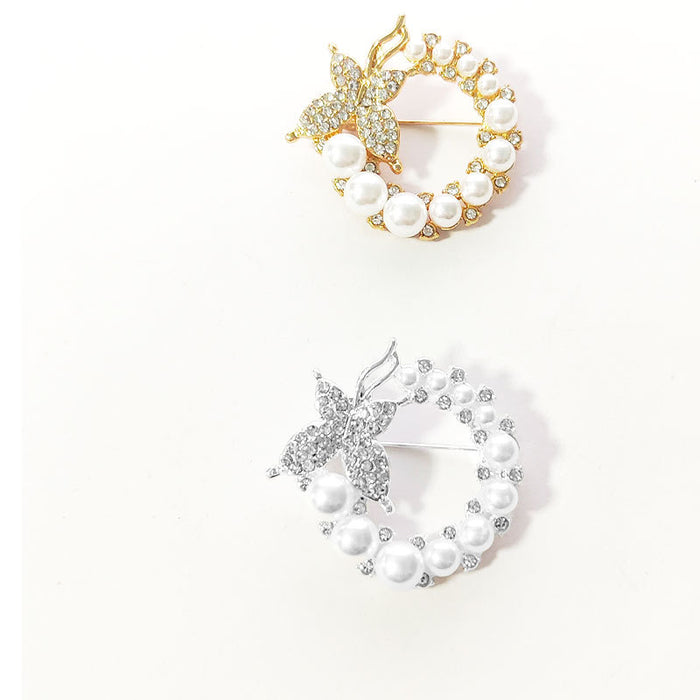 Wholesale Diamond studded pearl butterfly brooch, stylish and elegant chest flower, clothing clip, clothing accessories