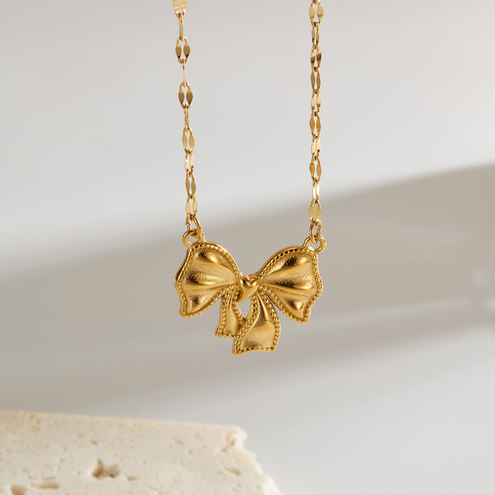 Wholesale Stainless steel niche fashion temperament butterfly bow titanium steel lock chain