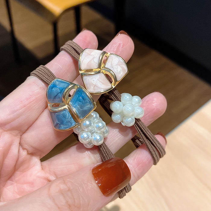 Wholesale 3 pcs Resin clover-shaped hollow crystal hair scrunchies