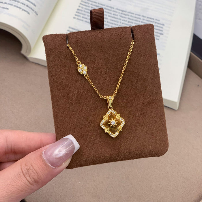 Wholesale Old Money Style Tiger Eye Stone Four Leaf Clover Pendant Necklace 24K Gold Plated Brass Jewelry Accessory