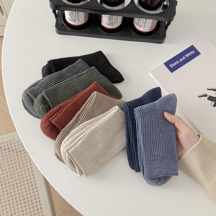 Wholesale Solid color men's socks, fashionable mid tube socks, breathable, sweat absorbing, comfortable cotton socks