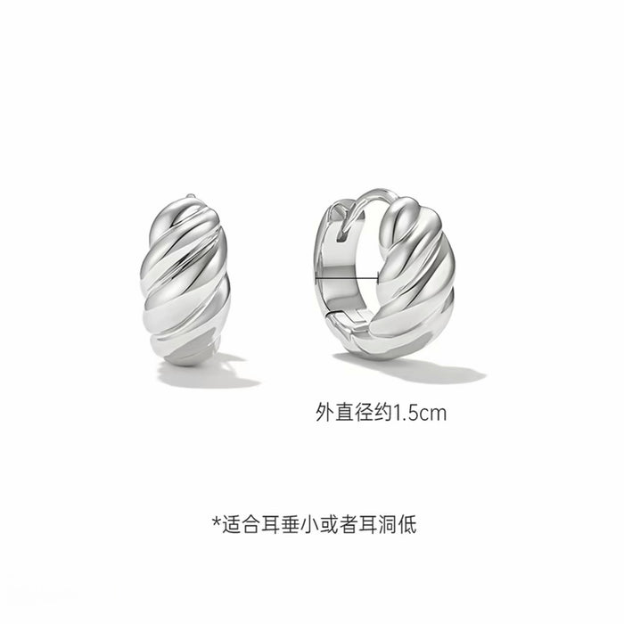 Wholesale Copper Alloy Earrings with Star and Sheep Horn Design,  Fashionable and Simple,  Unique High-End Style,  Versatile Women' s Ear Studs