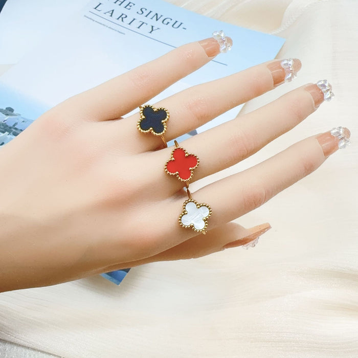 Wholesale Titanium steel clover ring plated with genuine gold