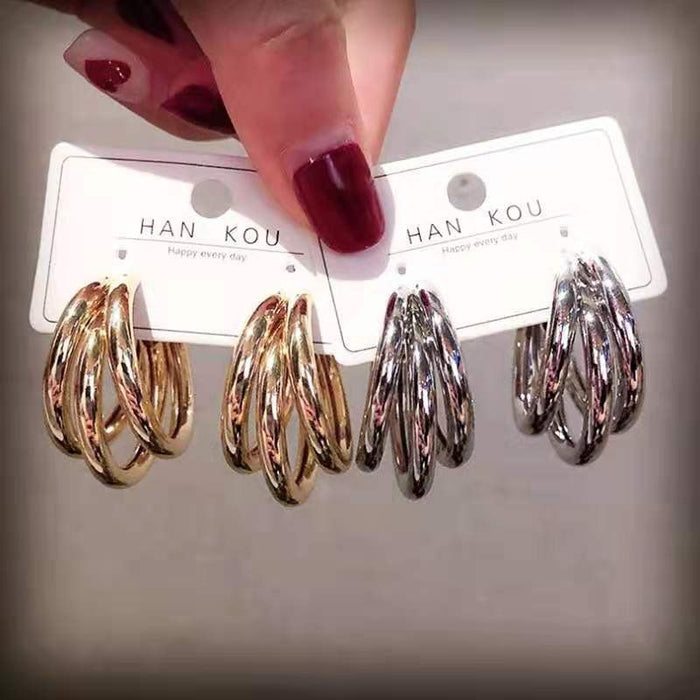 Wholesale C-shaped multi-layer fashionable and compact design earrings and earrings with geometric temperament and metallic texture