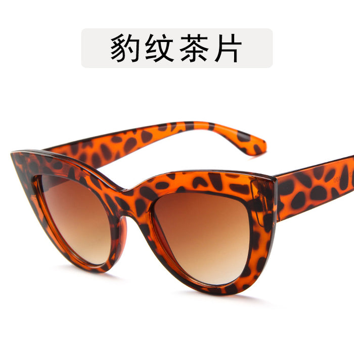 Wholesale New retro cat eye sunglasses, trendy personalized sunglasses, fashionable sunglasses
