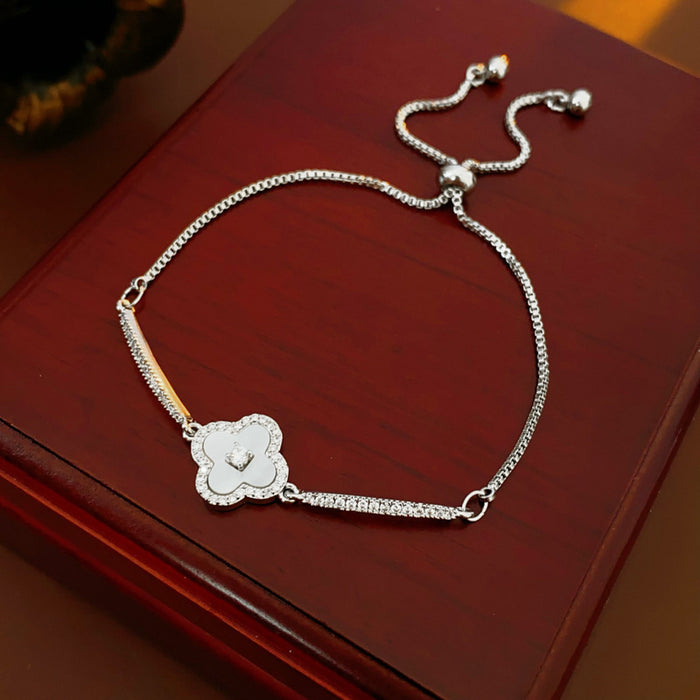 Wholesale lucky four-leaf grass bracelet temperament jewelry design jewelry women