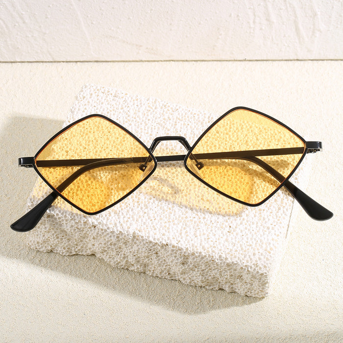 Wholesale Irregular sunglasses, ocean lenses, diamond shaped sunglasses, sunglasses