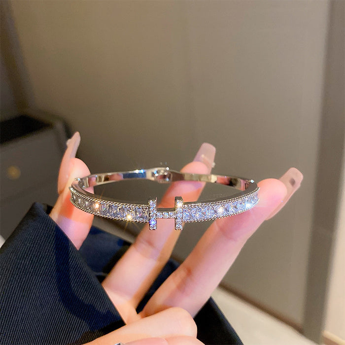 Wholesale Letter Flower Bracelet Light Luxury Bracelet Flash Jewelry for Women