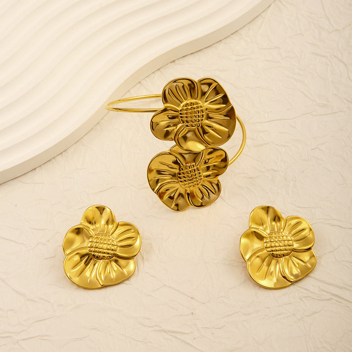 Wholesale Fashion and Personalized Stainless Steel Flower Bracelet Sunflower Bracelet Earring Set Wholesale