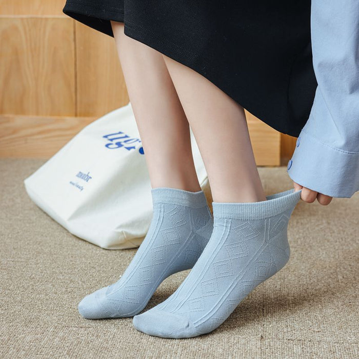 Wholesale All in one machine boneless cotton boat socks college style cute socks
