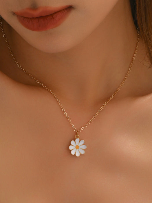 Wholesale Multi-Layer Sun Pendant Necklace Gold Alloy Trendy Fashion Accessory