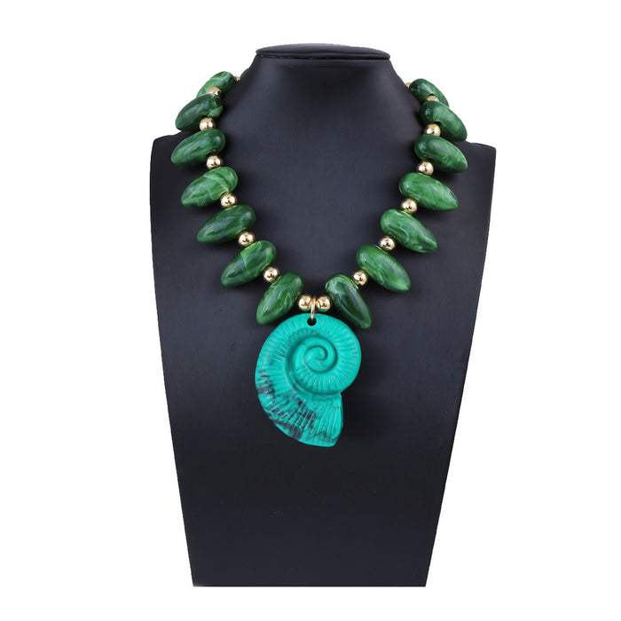 Wholesale Multi-Color Optional Beaded Large Conch Pendant Necklace Light Luxury Versatile Women