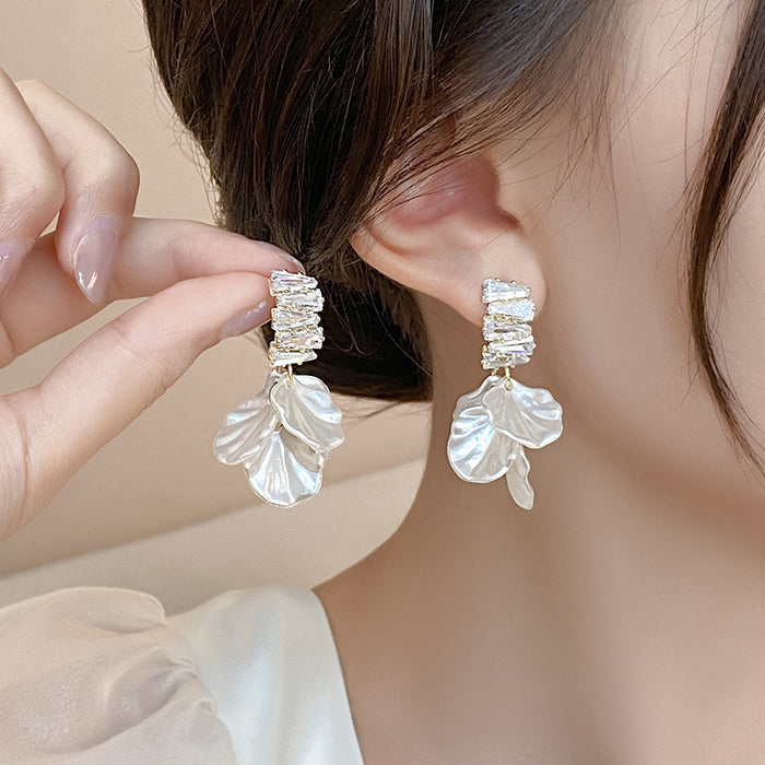 Wholesale Flower Tassel Zircon Earrings Copper Fashion Accessory MOQ≥2