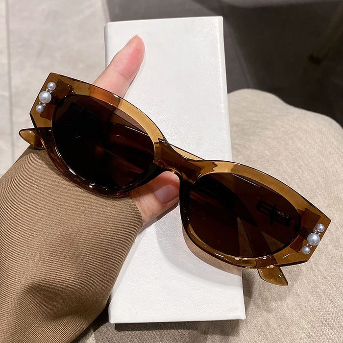 Wholesale New cat eye sunglasses with a high-end and elegant feel, pearl style sunglasses with UV protection
