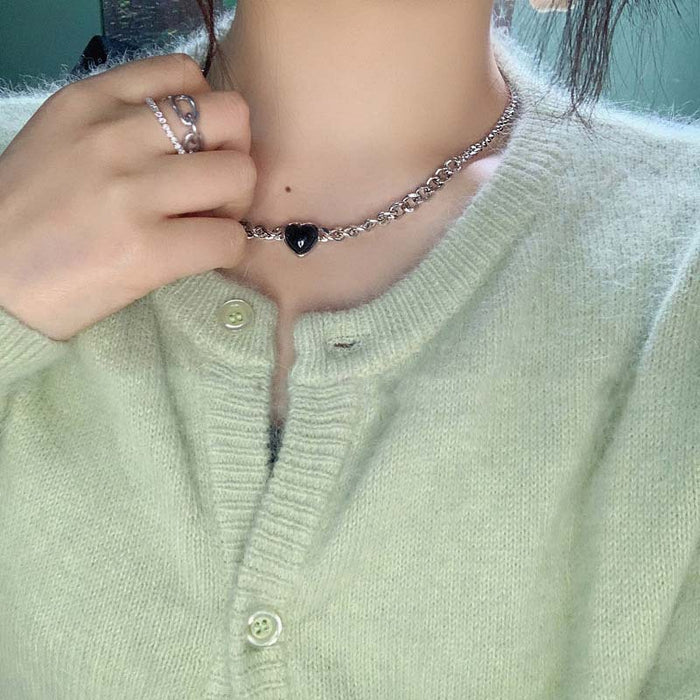 Wholesale Love stainless steel necklace, geometric metal collarbone chain, necklace, personalized accessory