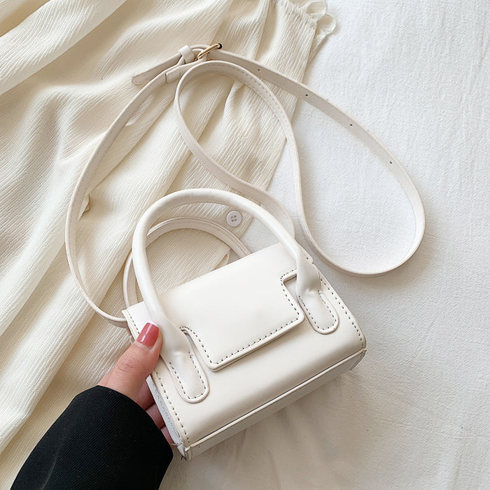 Wholesale Handheld small bag, women's new fashion trend, stylish and versatile