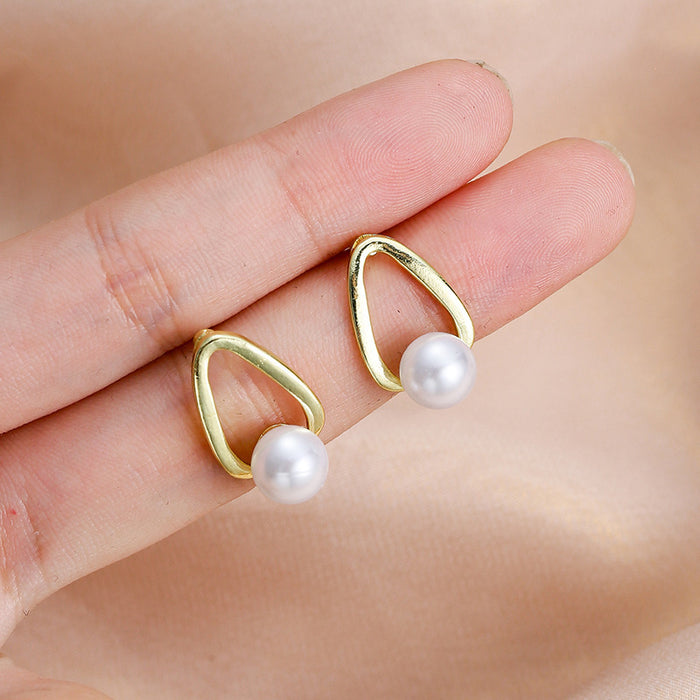 Wholesale Silver needle pearl earrings with simple and niche design, light luxury temperament, earring accessories