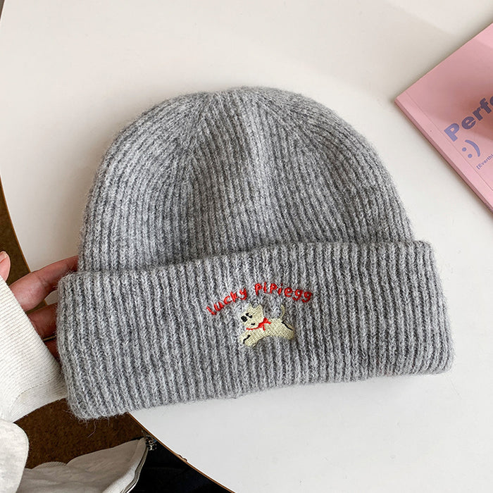 Wholesale Cute puppy embroidered knitted woolen hat for women, versatile big head circumference hat for autumn and winter
