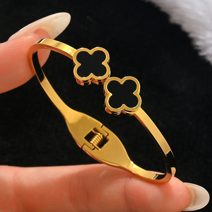 Wholesale Fashion Accessory Titanium Steel Stackable Bracelet Set With Four Leaf Flower Design Non Fading Boutique Resale