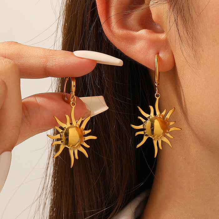 Wholesale Geometric earrings  exaggerated heart-shaped stud earrings   titanium steel   light luxury style  high-end earrings