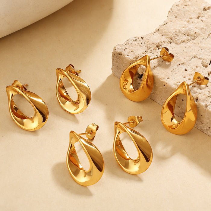 Wholesale U-Shaped Gold-Plated Stainless Steel Openwork Earrings