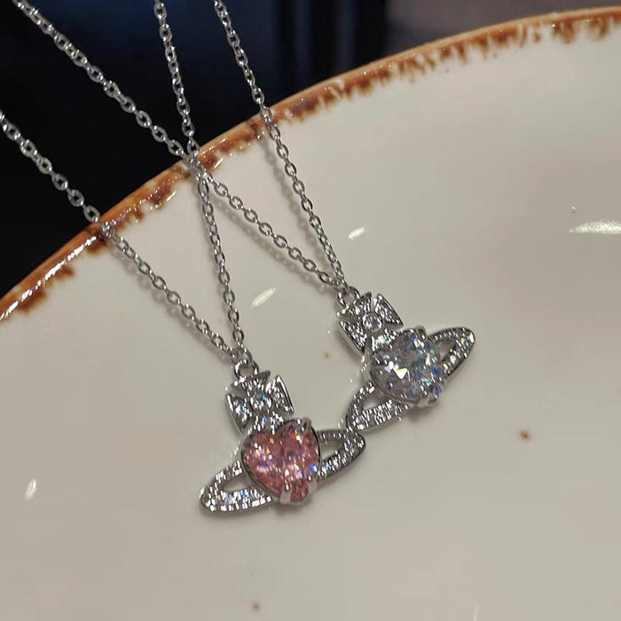 Wholesale Love necklace exquisite, luxurious, high-end, niche design temperament collarbone chain
