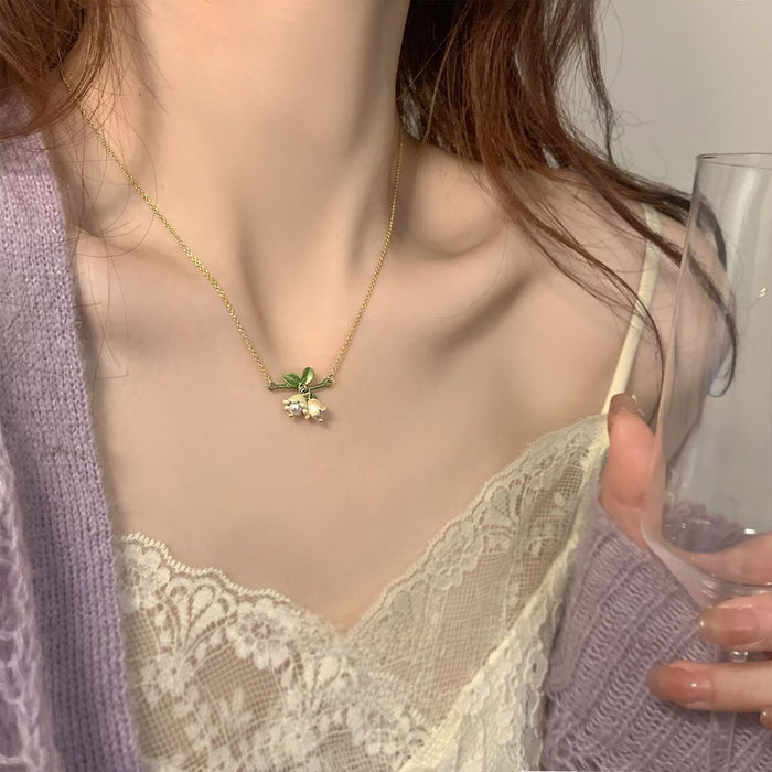 Wholesale Exquisite necklace, light luxury, niche high-end, retro temperament, collarbone chain accessory