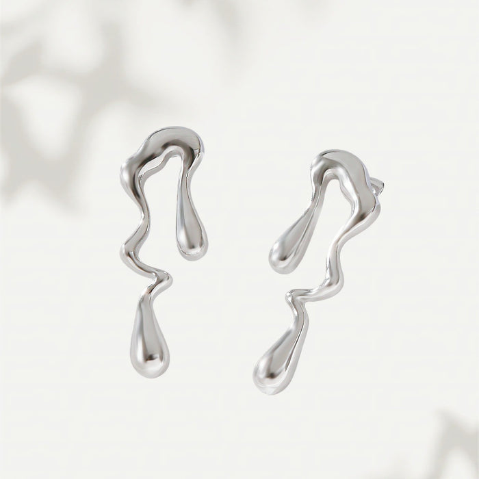 Wholesale Geometric earrings  exaggerated heart-shaped stud earrings   titanium steel   light luxury style  high-end earrings