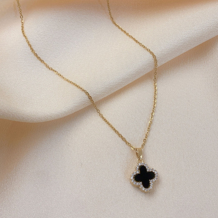 Wholesale Necklace Women's Summer Black and White Double-sided Four-leaf Clover Necklace  Titanium Steel
