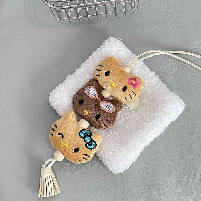 Wholesale Handmade plush pendants, keychains, accessories, and hanging ornaments